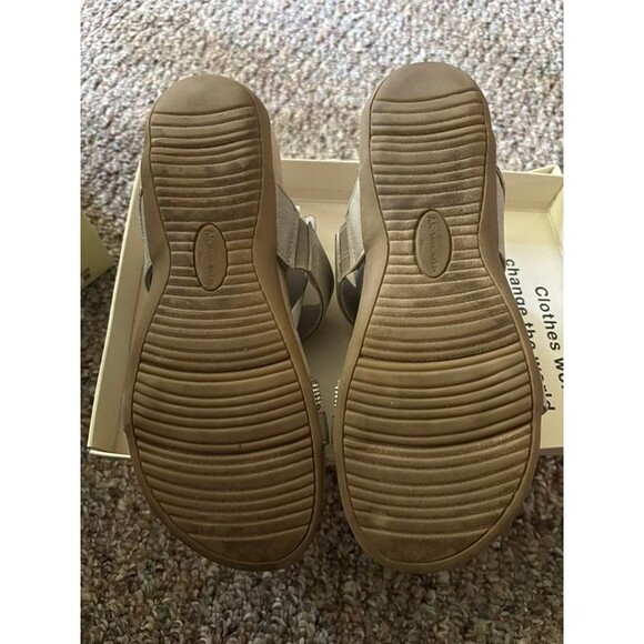 Anne Klein Sport Wedged Sandals Champagne/Gold with Rhinestone NEW size 10 - Picture 5 of 5